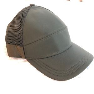 Lululemon hat
